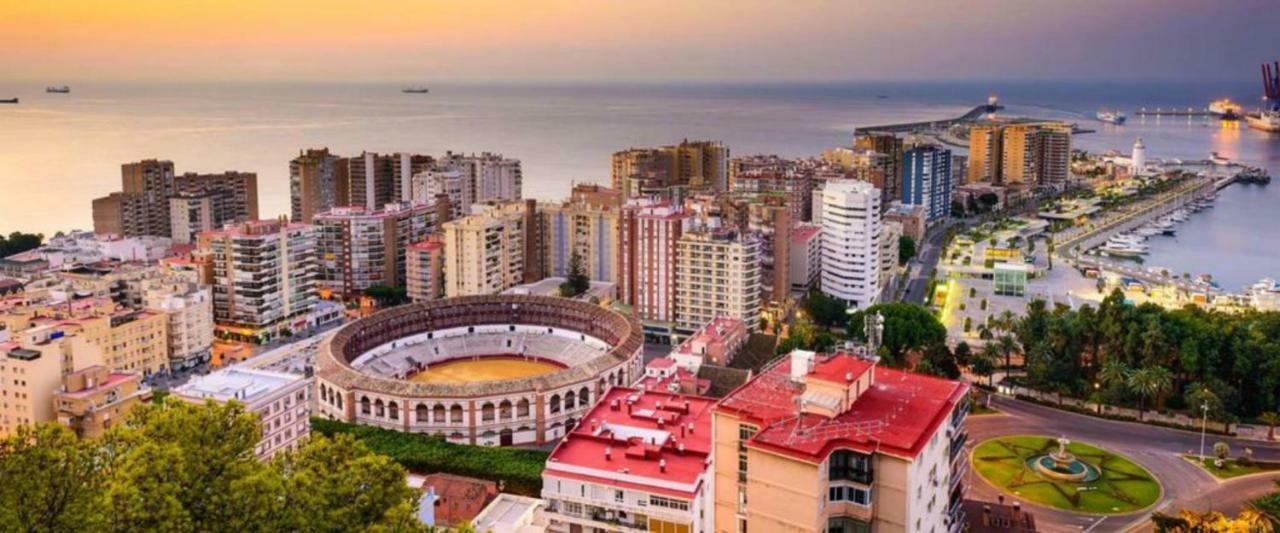 דירות Skysea Holidays Malaga Bailen מראה חיצוני תמונה